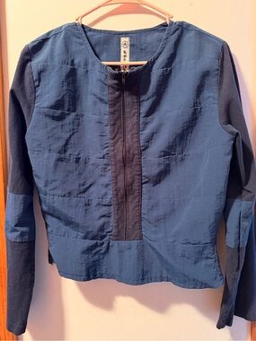 Nice Collective Unique Blue Top Size Large